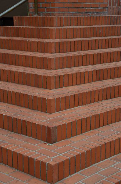Staircase Brick Repair in Anoka